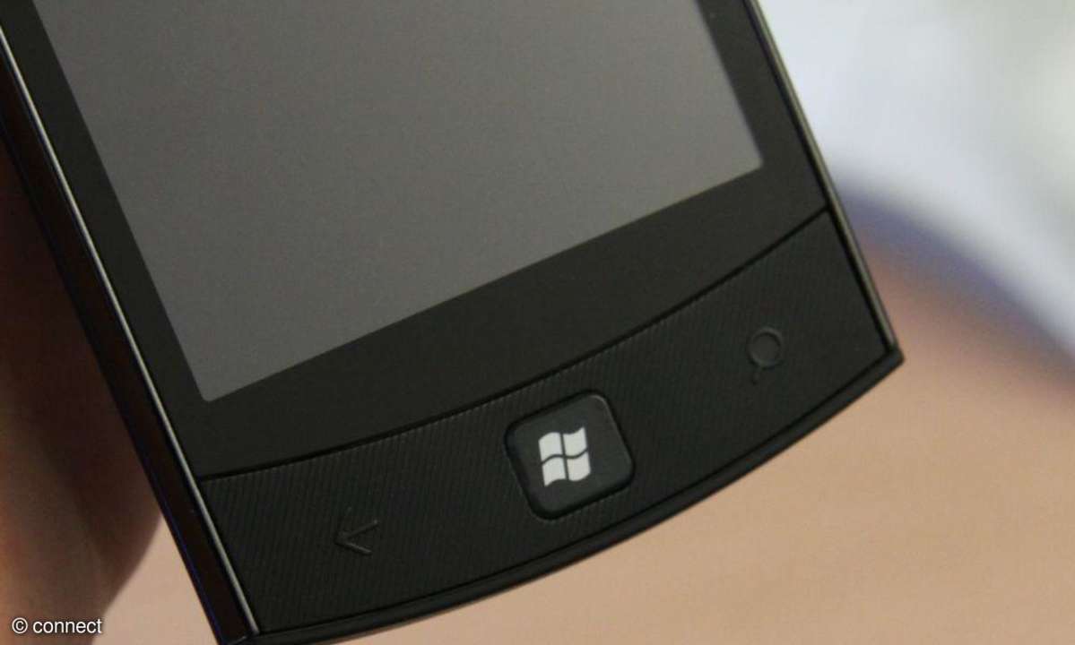 LG E904 Jil SanderMobile