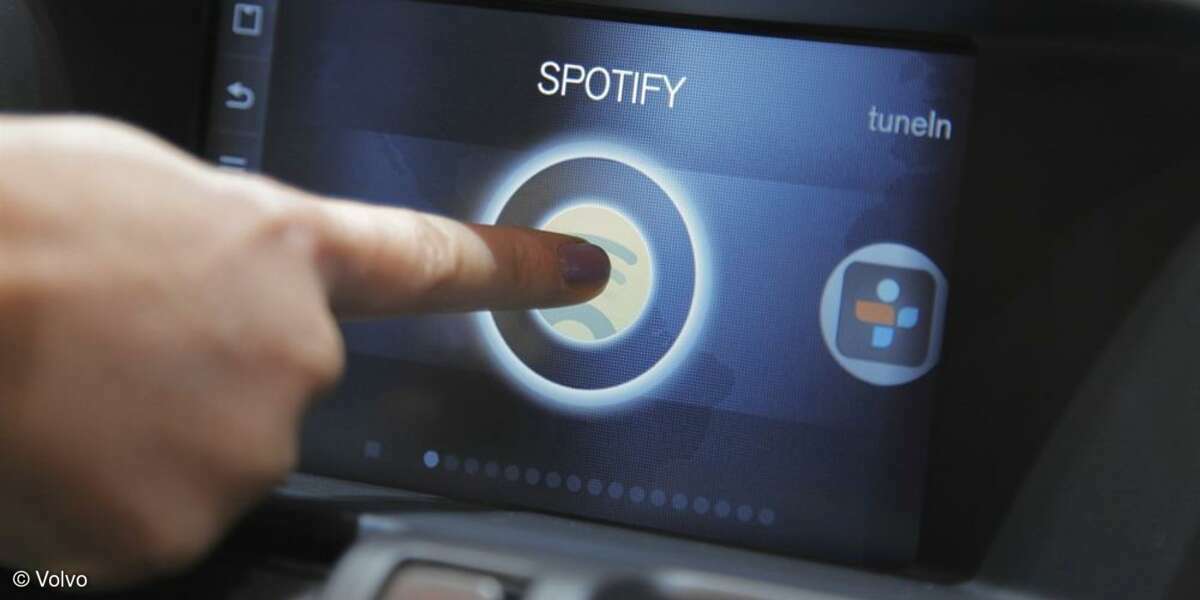 Volvo V40, Sensus Connected Touch