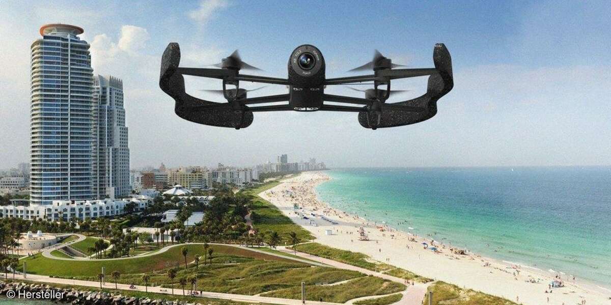 Parrot Bebop Drone Flug