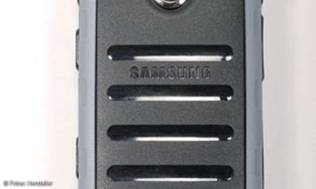 Samsung B2700