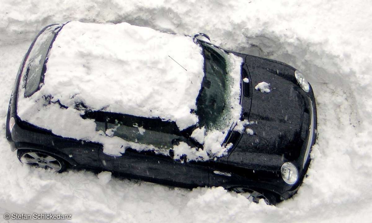 Mini Cooper im Schnee