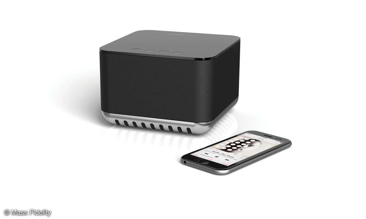 Mass Fidelity The Core/Core Sub mit Smartphone