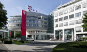 Telekom feiert Rekordjahr und will weiter wachsen