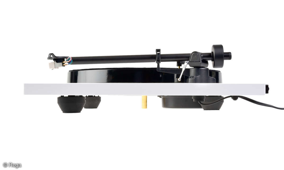 Rega Planar One Seite