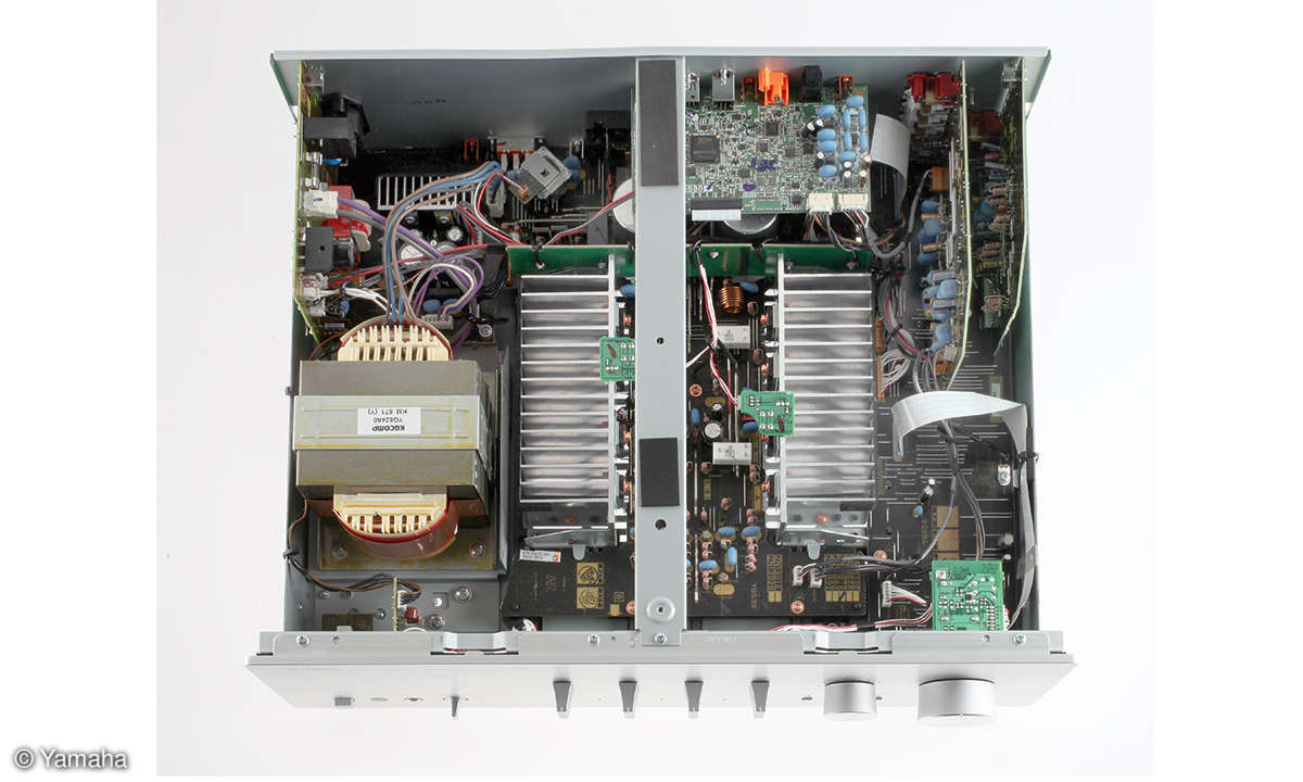 Yamaha A-S801 innen