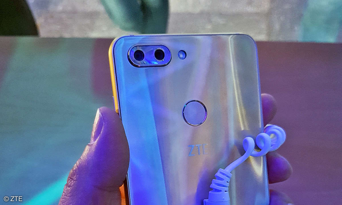 ZTE Blade V9