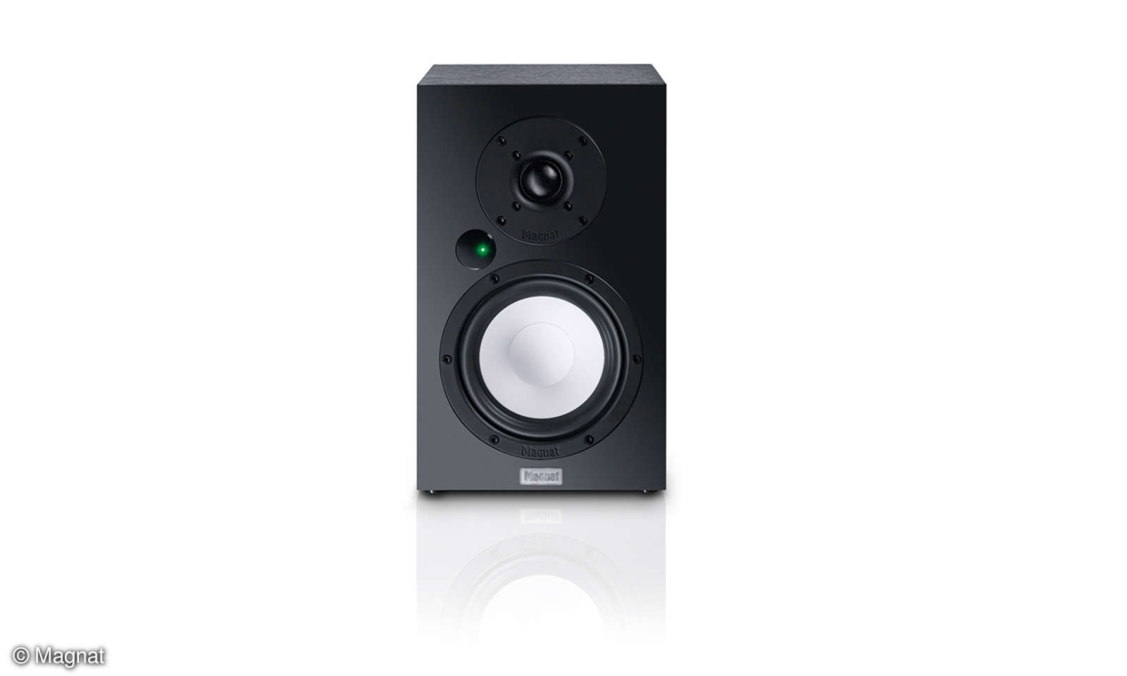 Magnat Multi Monitor 220 im Test - connect