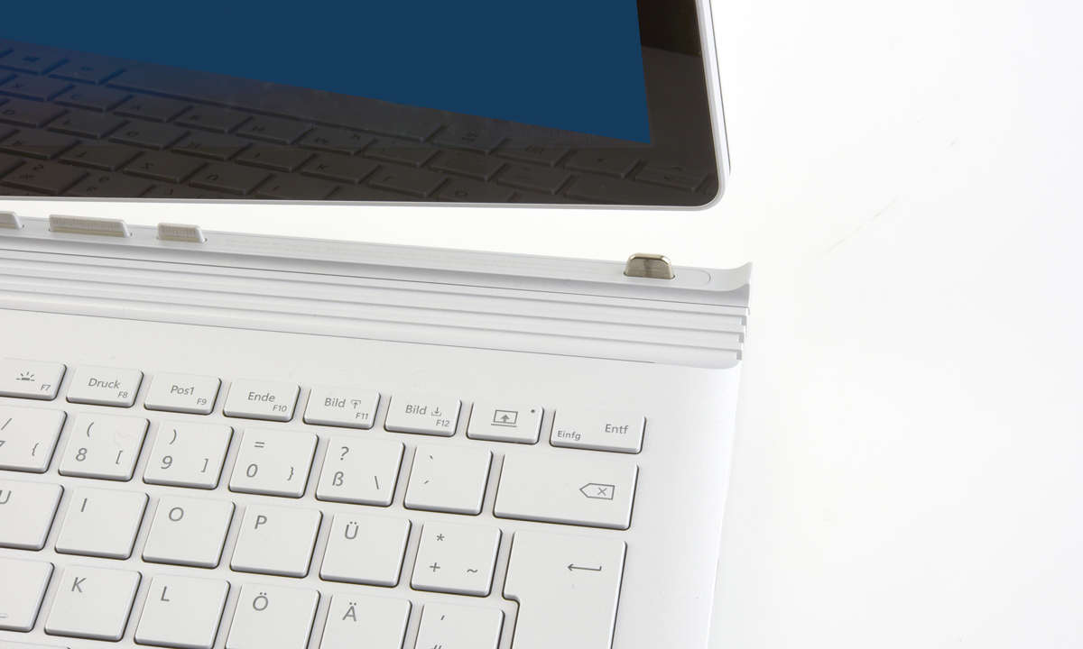 Microsoft Surface Book 2