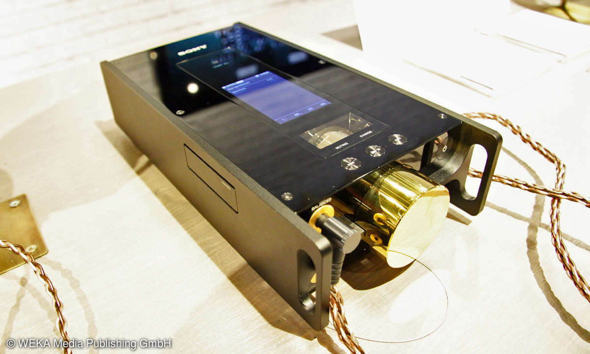Sony Signature DMP-Z1