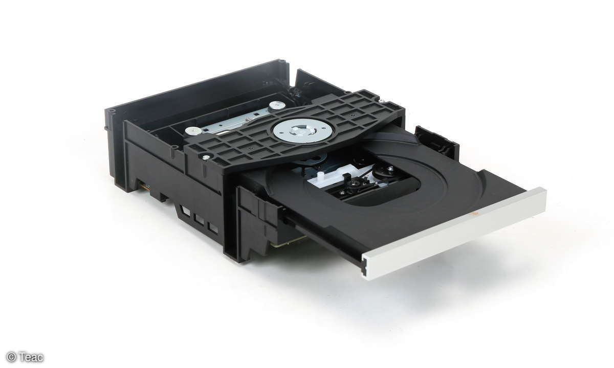 Ode an die 80er: Teac NR-7CD im Test