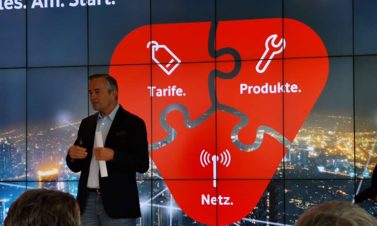 Vodafone Deutschland CEO Hannes Ametsreiter beim Start des 5G-Handy-Netz
