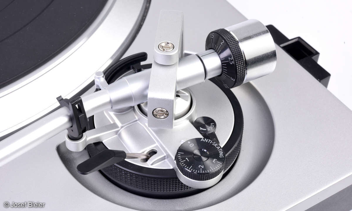 Technics SL-1500C im Test - Tonarm