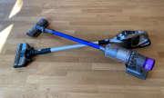 Dyson V11 Absolute gegen Bosch Serie 8 Unlimited ProPower