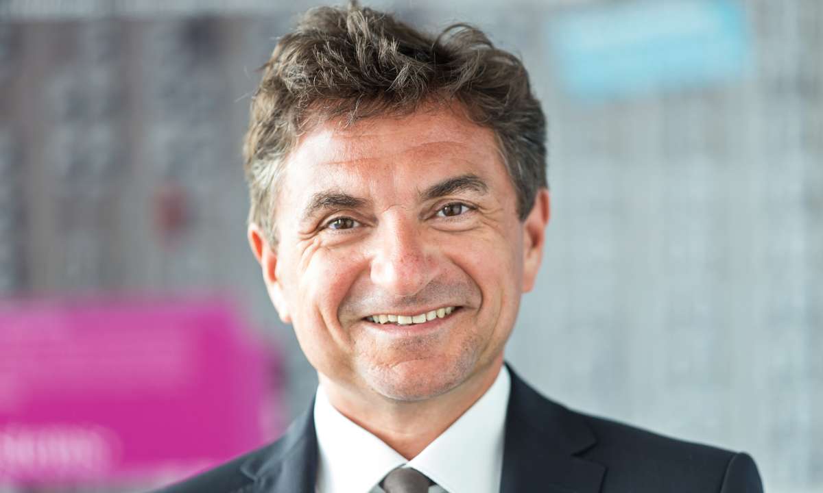 Dr. Ferri Abolhassan, Geschäftsführer Service Telekom Deutschland