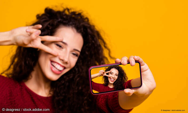 Die Top 10 Neujahrsgrüße Sprüche per Smartphone versenden connect