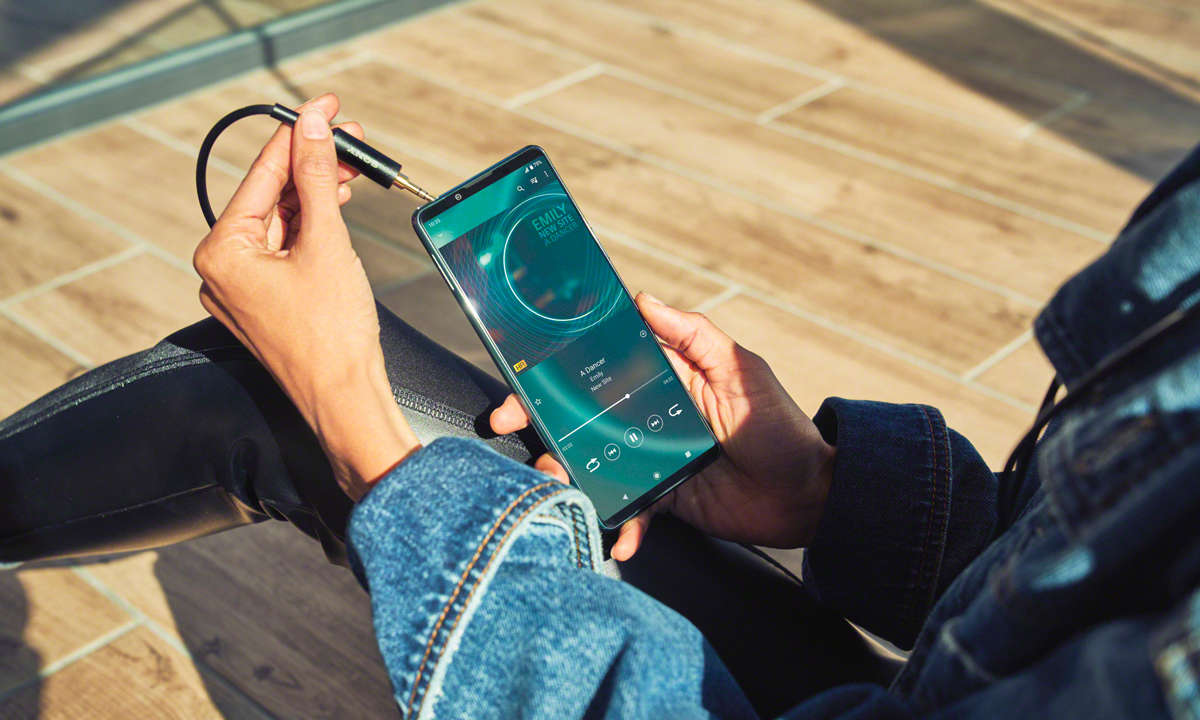Sony Xperia 5III im Test: Klinkenbuchse & Stereolautsprecher