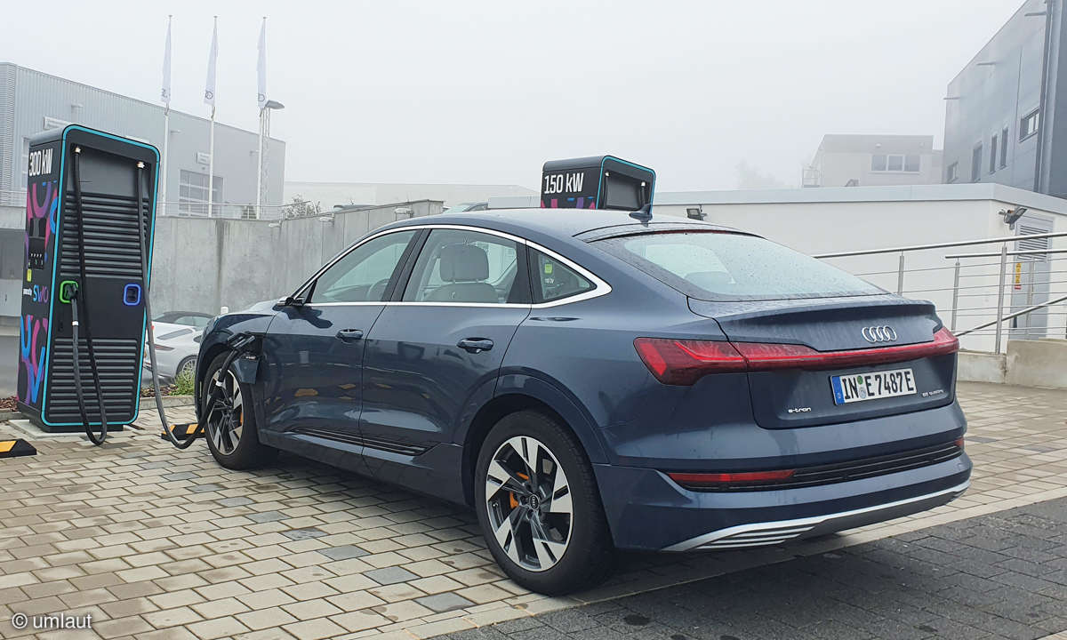 Ladenetztest 2021: Unsere Testfahrzeuge - Audi e-tron 55 quattro
