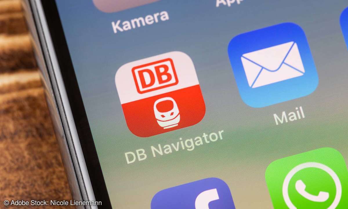 Die DB Navigator-App auf einem Smartphone-Homescreen