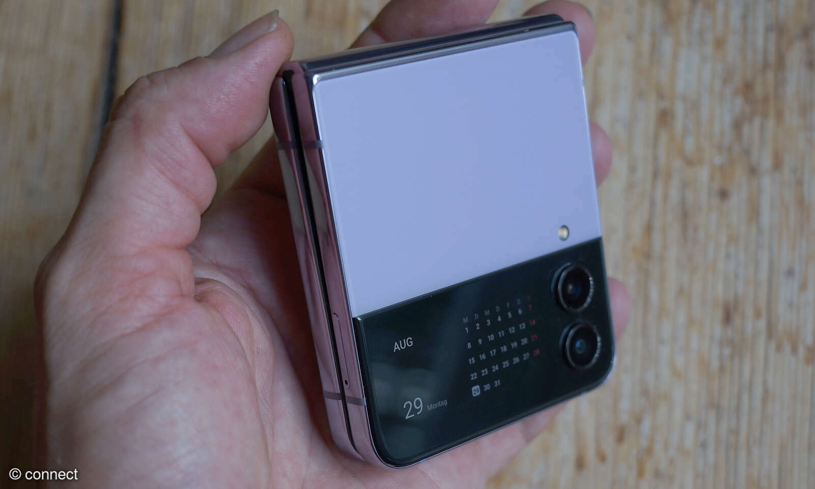 Samsung Galaxy Z Flip 4 im Test - connect