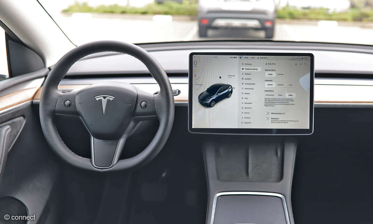 Tesla Model Y im Test: Cockpit