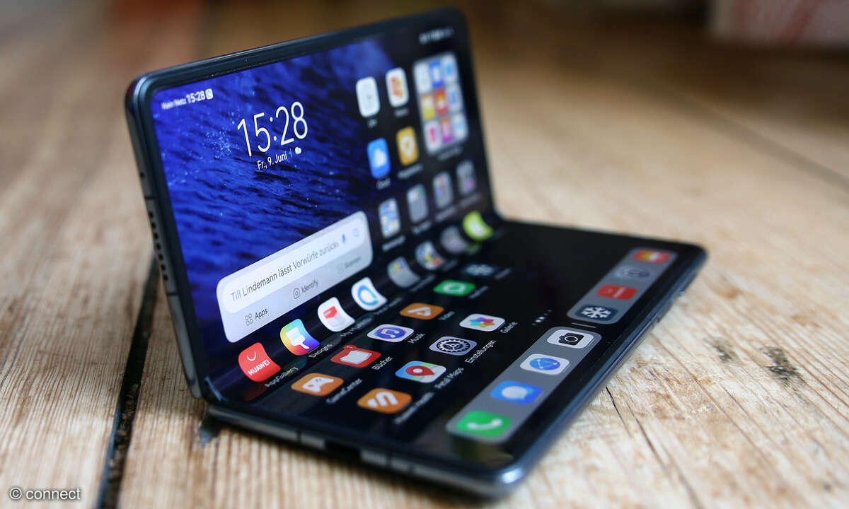 Huawei Mate X3 halboffen