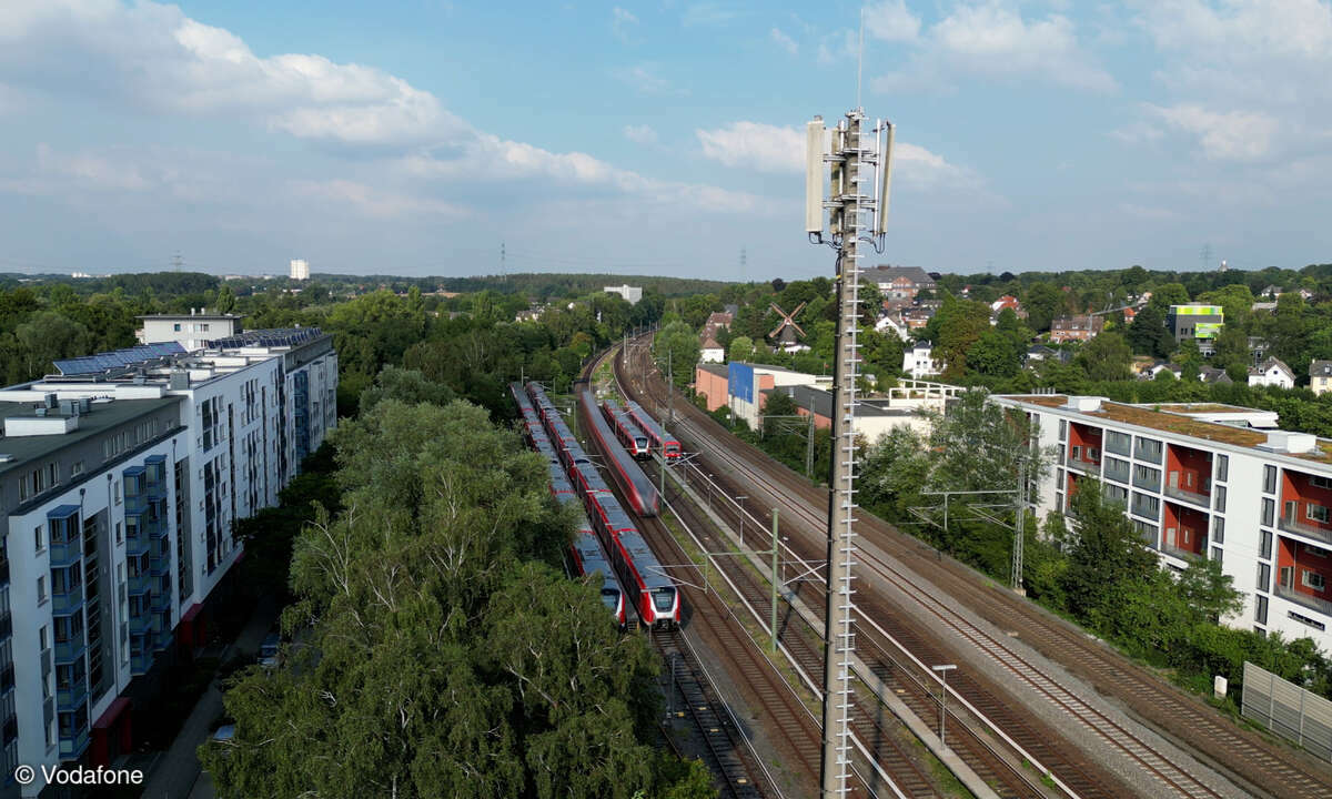 Vodafone: Ausbau Mobilfunknetz an Bahnschienen
