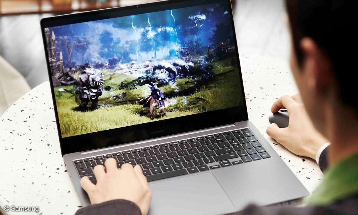 Galaxy Book 4 Ultra Lifestyle