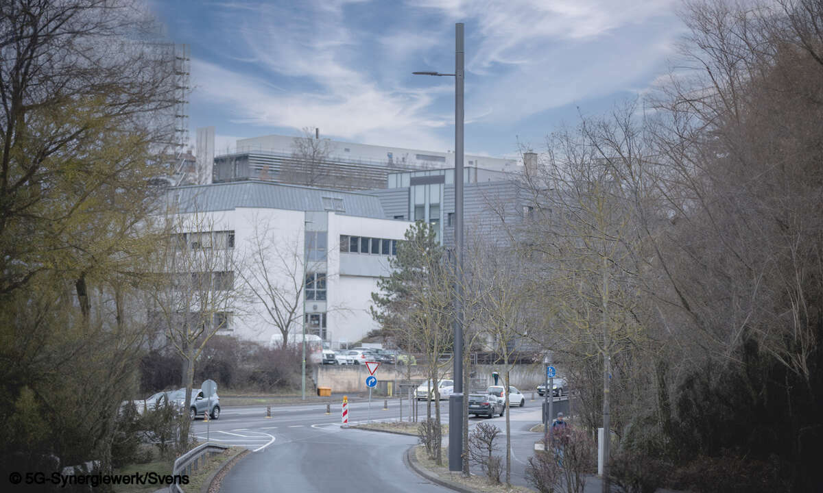 5G-Synergiewerk-5G-Strassenleuchte-Wuerzburg