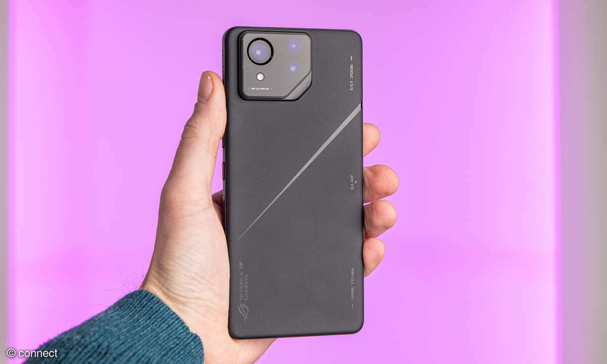 Asus-ROG-Phone-8-Pro Back