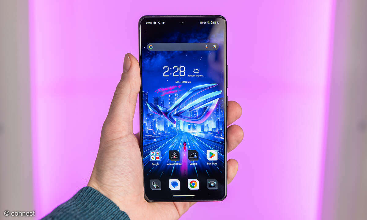 Asus-ROG-Phone-8-Pro-Display