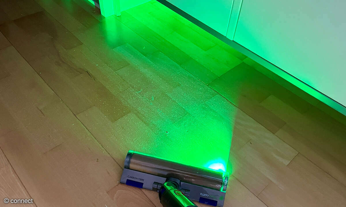 Dyson-V15s-Submarine-LED