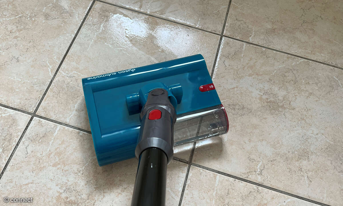 Dyson-V15s-Submarine-nass
