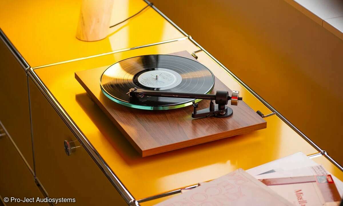 Pro-Ject bringt mit dem dem T2 und dem T2 Super Phono zwei spannende Neuheiten.