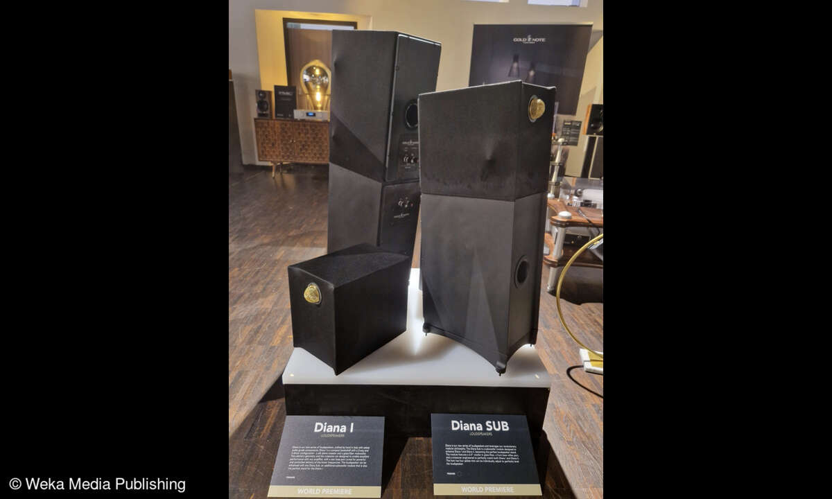 Der italienische Elektronikspezialist Gold Note präsentiert auf der HIGH END in München gleich drei neue Halbformat-Komponenten: Den CD-Player CD-10, den All-in-one-Amp mit umfassenden Streamingfähigkeiten IS-10 sowie den innovativen Kopfhörerverstär