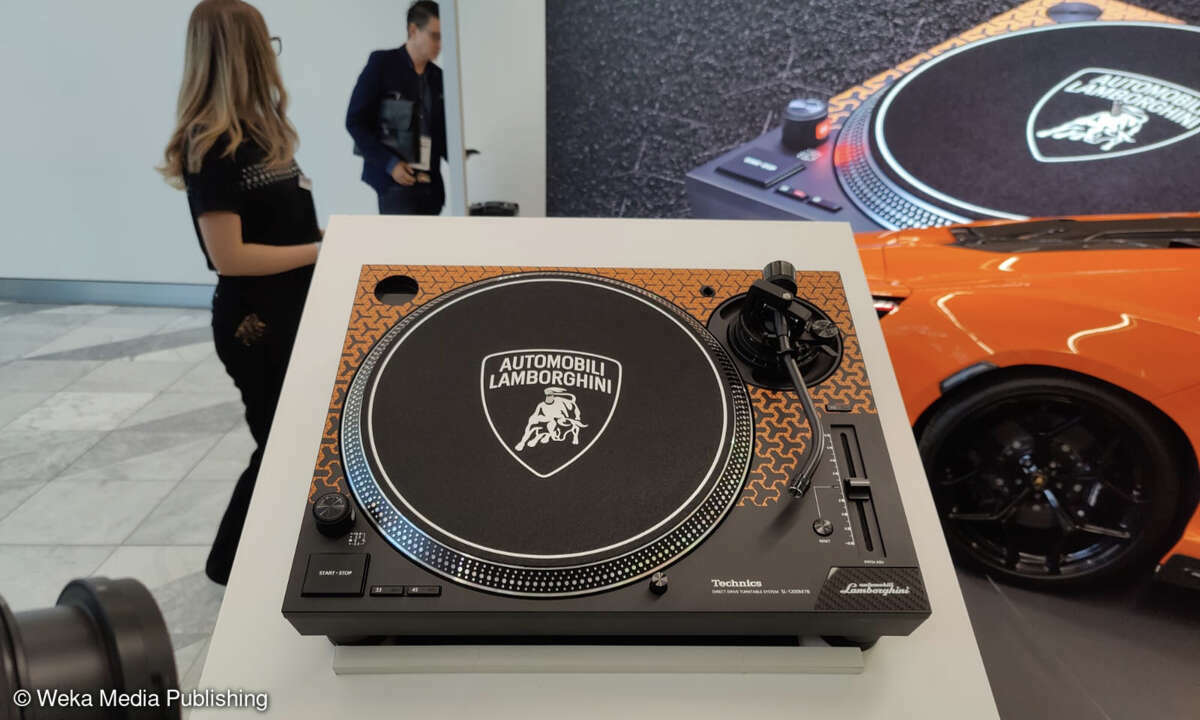 Technics bringt in Zusammenarbeit mit dem italienischen Sportwagenhersteller Lamborghini ein Sondermodell des SL-1200 mit dem Zusatz