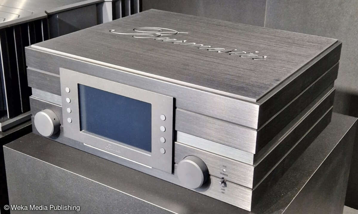 Burmester zeigt seine Elektronik auch in der neuen Farbe