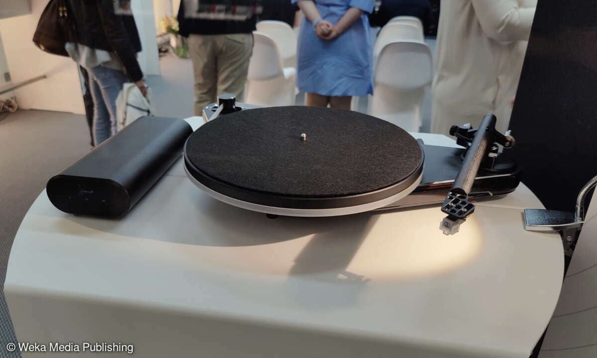 Ein Günstiger und schicker Plattenspieler von Silence Audio aus Kroatien. Preis: 1250 Euro