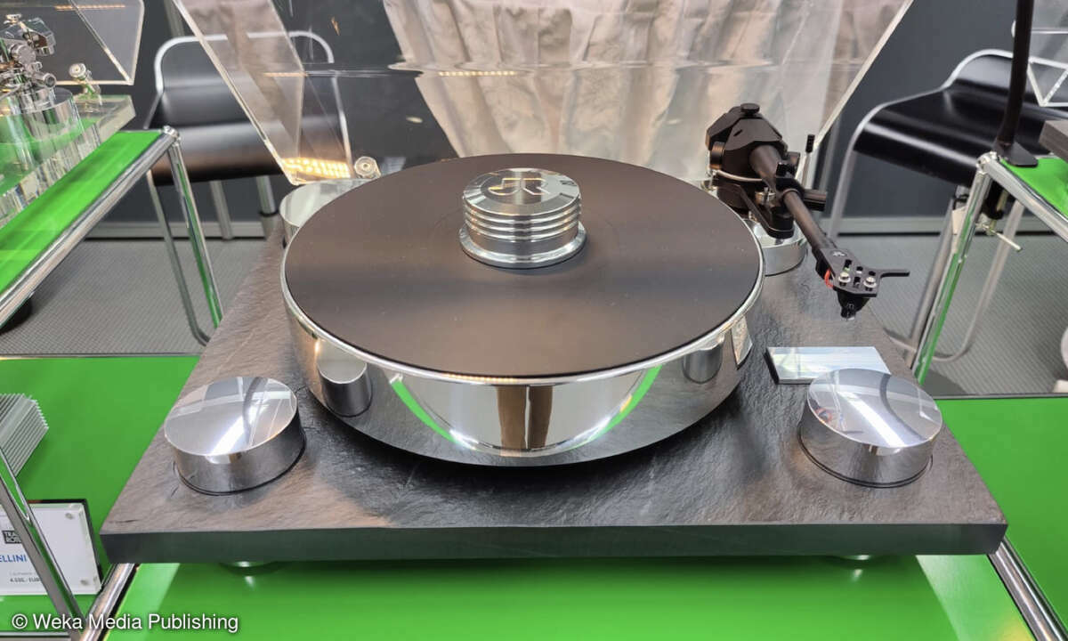 Transrotor bringt den Bellini jetzt auch mit Schieferbasis in 2 Ausführungen.