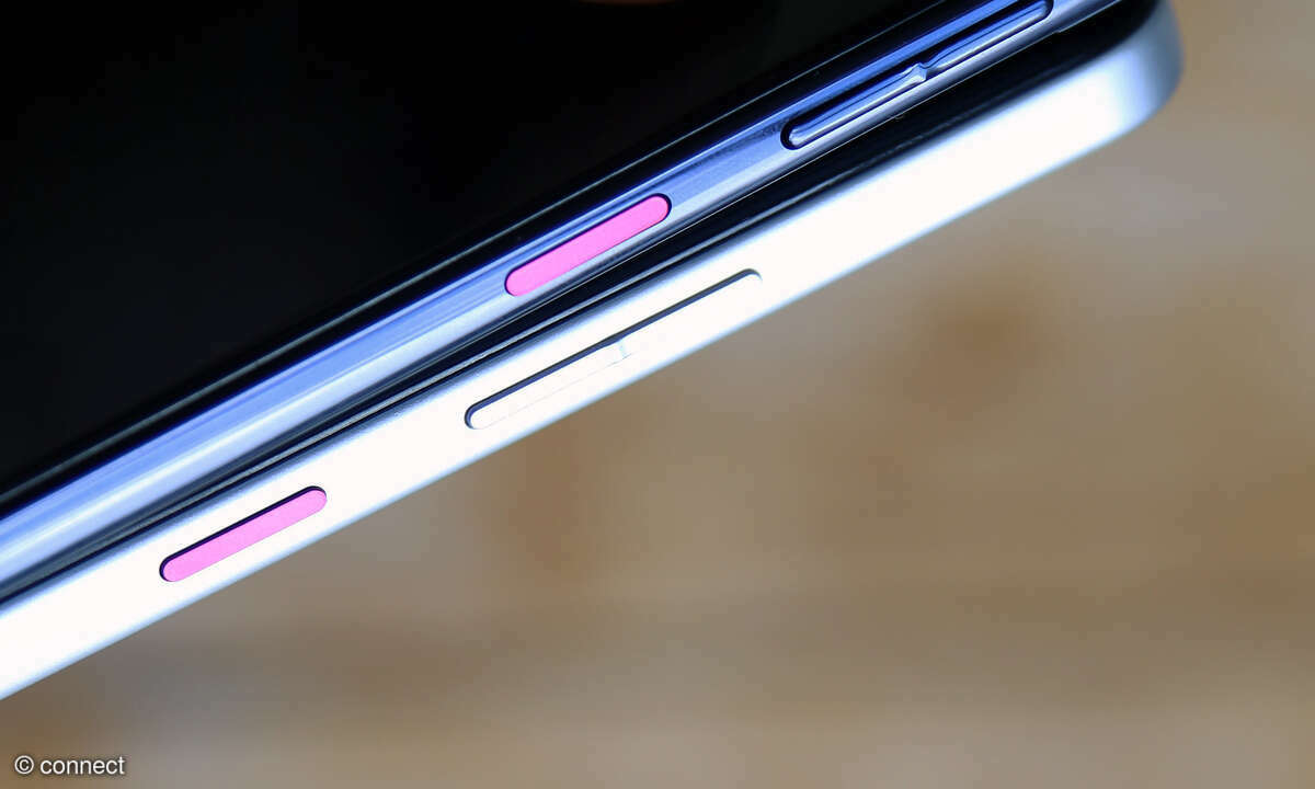 T Phone 2 und T Phone 2 Pro Seitenansicht Powertaste