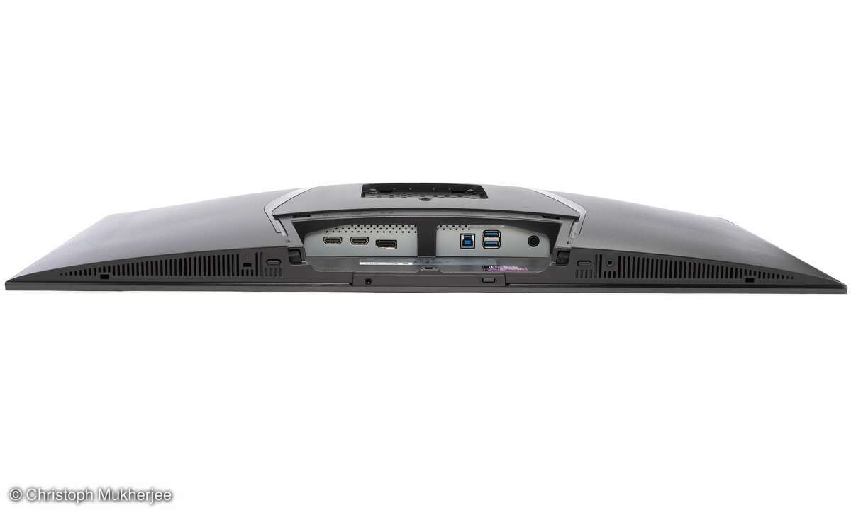 LG_Ultra-Gear-32GS95UX_240613_016-Ch-Mukherjee