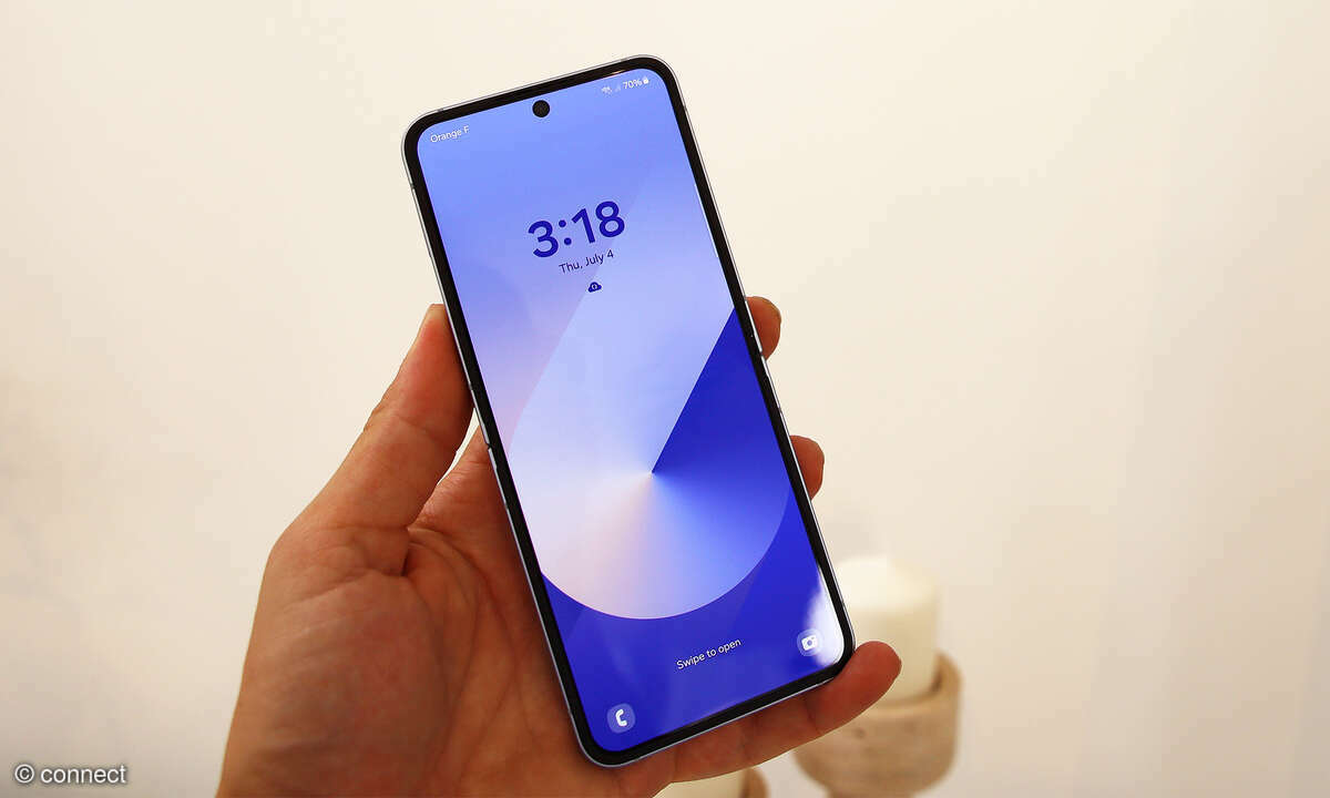 Samsung Galaxy Flip 6 aufgeklappt