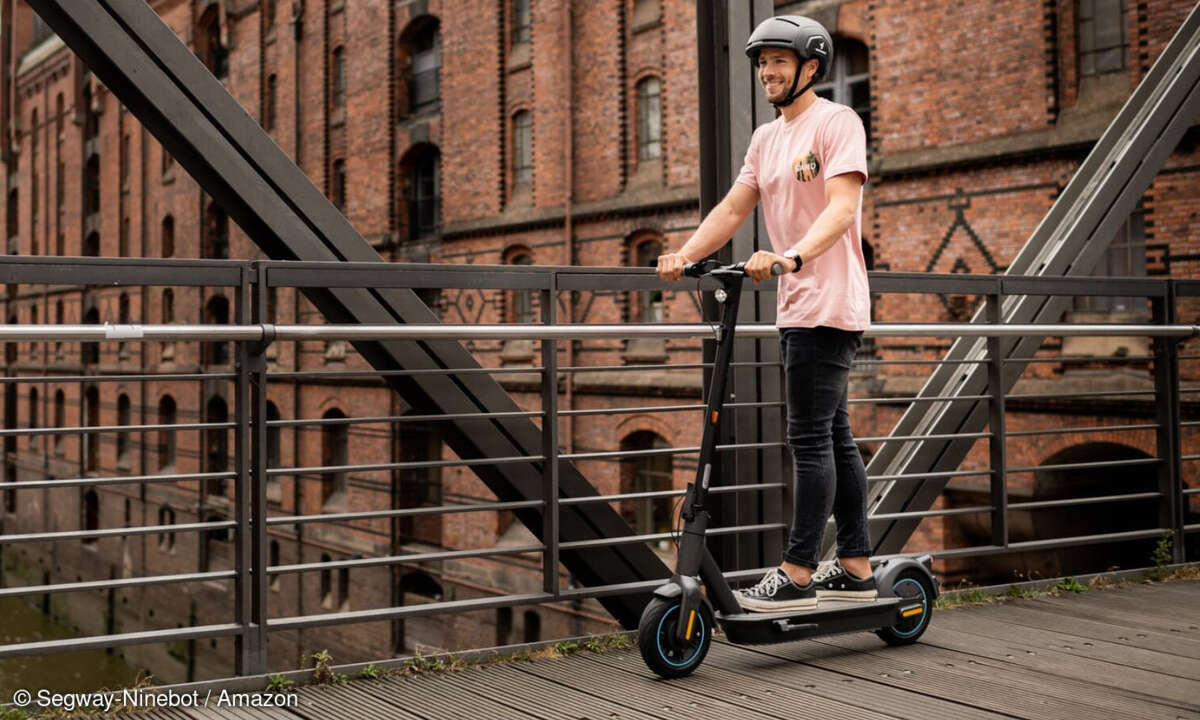 Flott durch die Stadt: das machen E-Scooter möglich. Diesmal bei den Amazon Prime Deal Days im Angebot.
