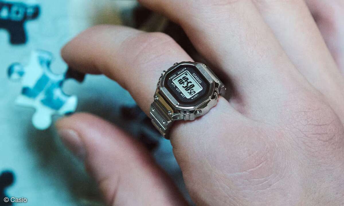 Casio stellt eine klassische, digitale Armbanduhr vor - im Miniformat für den Finger.