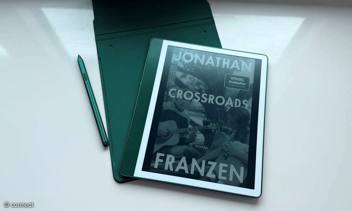 kindle-scribe-auf-huelle