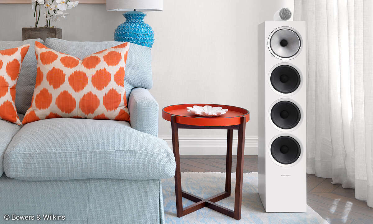 bowers-and-wilkins-702-s2-satin-white-lounge-grille-off