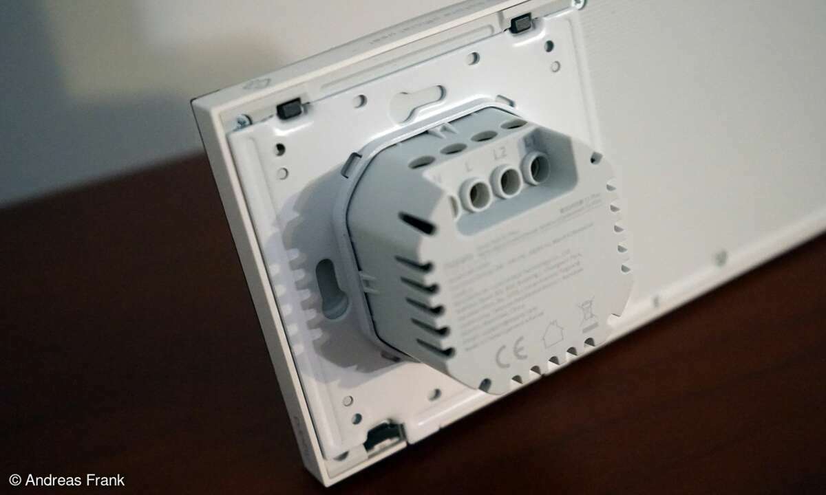 detail-panel-hub-s1-plus-eu