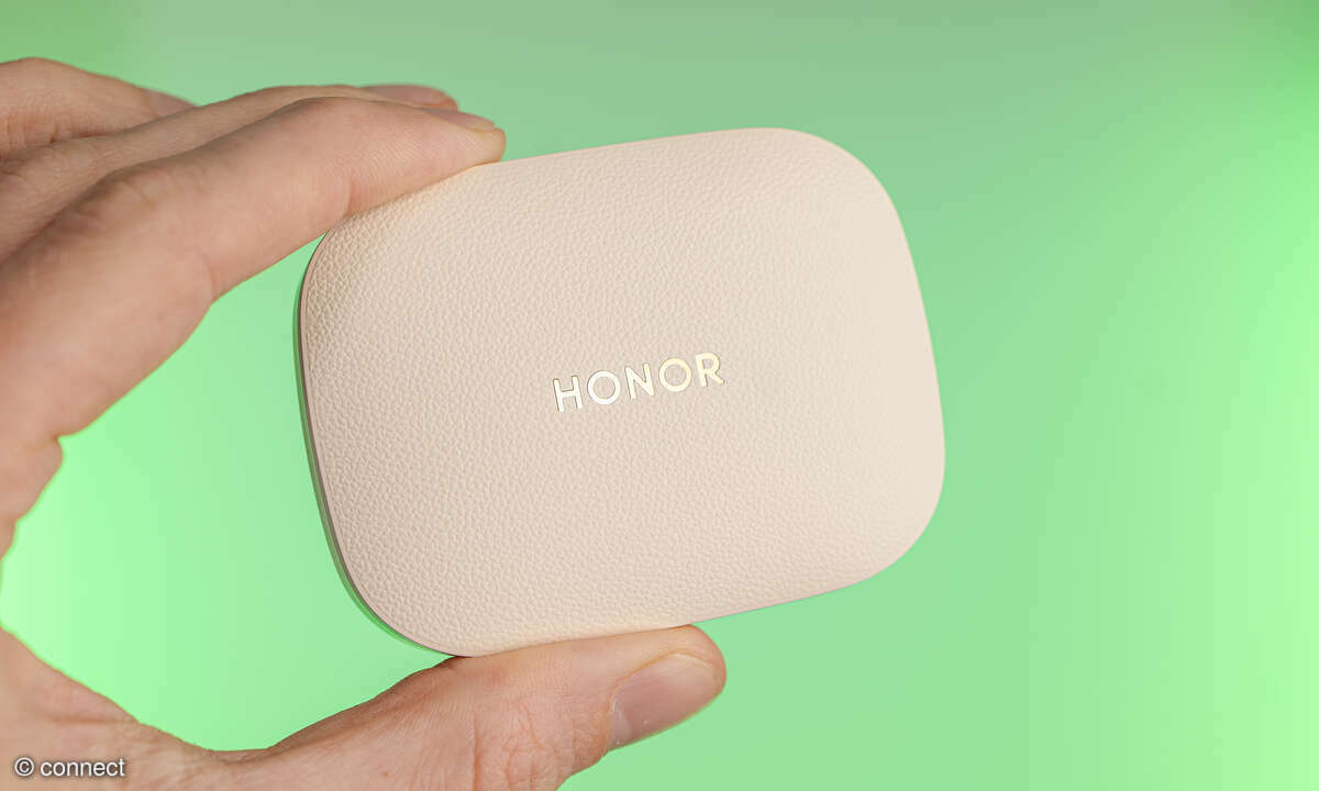 Honor Earbuds Open Case