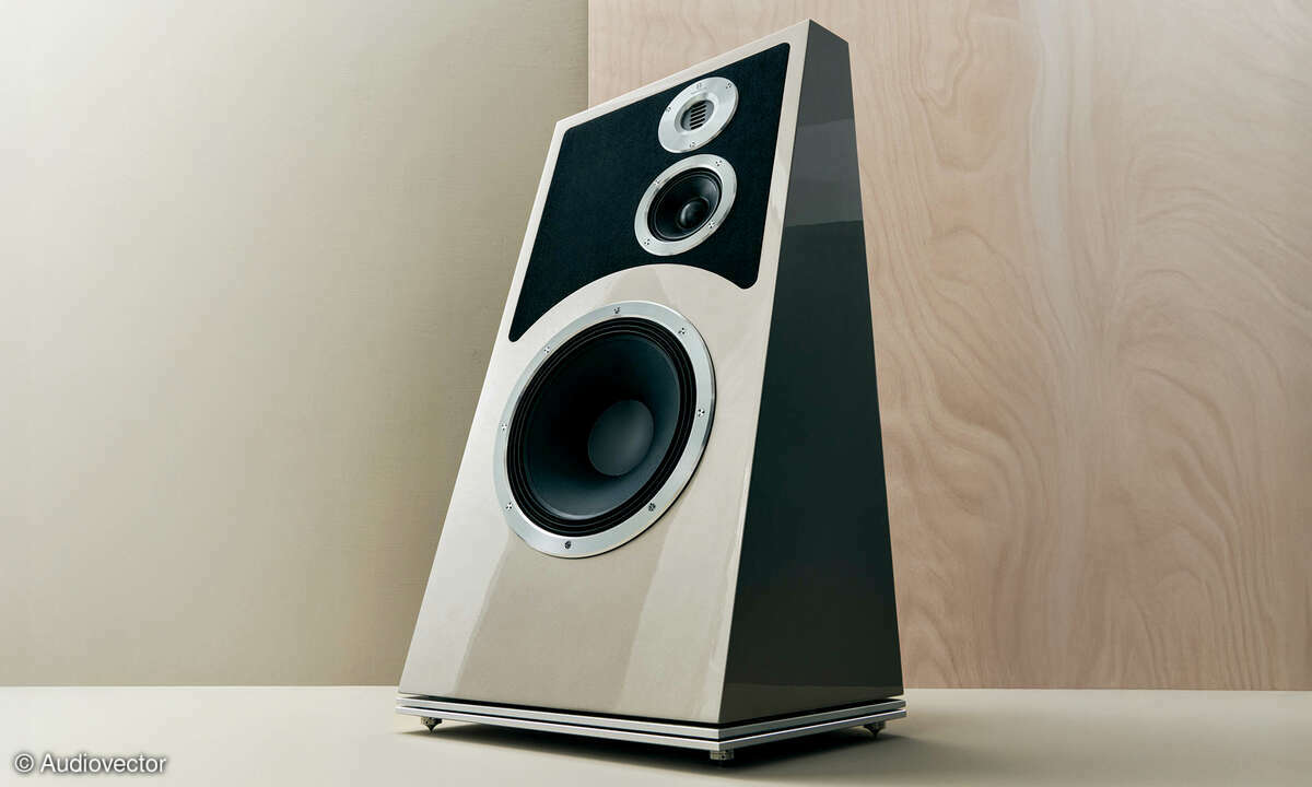 audiovector-trapeze-ri-high-end-floor-standing-speaker