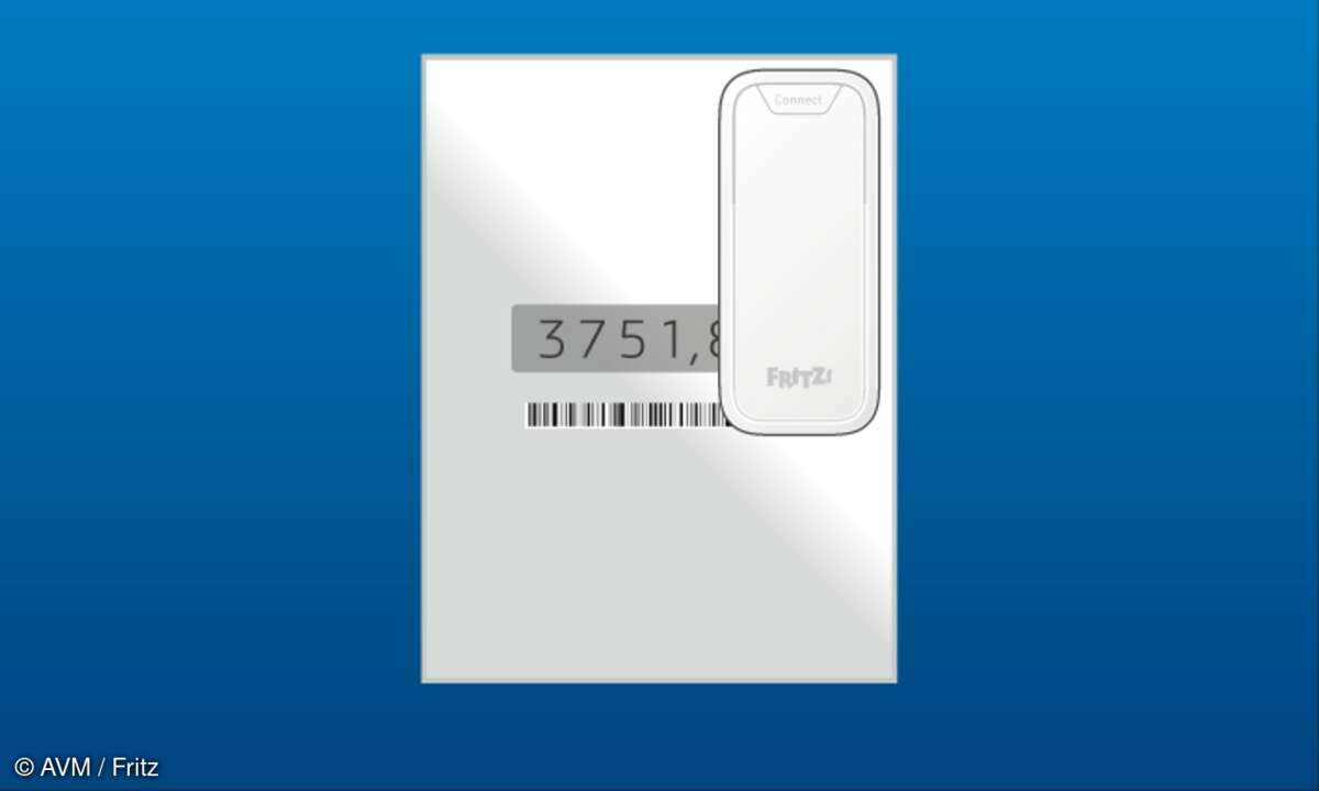 Der FritzSmart Energy 250 findet am digitalen Stromzähler Platz und hilft, den Verbrauch zu optimieren.