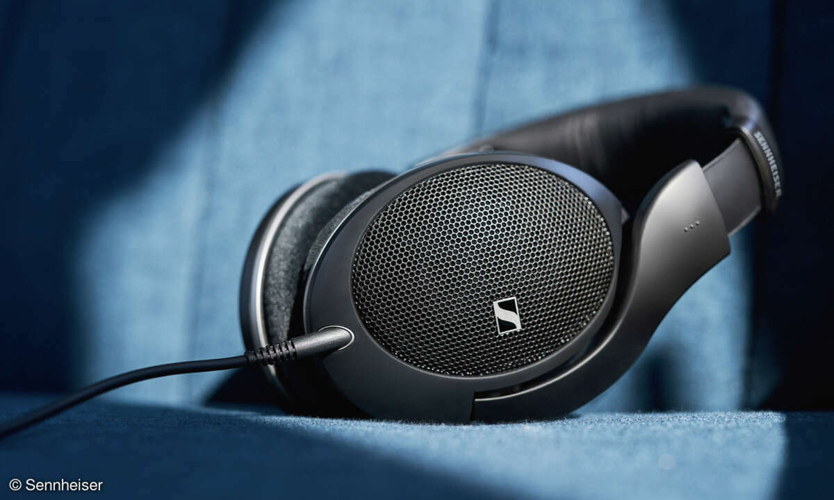 Die offenen Ohrmuscheln des Sennheiser HD 550 sollen durch ein spezielles Akustikgewebe für eine unverfälschte Klangwiedergabe sorgen.  
